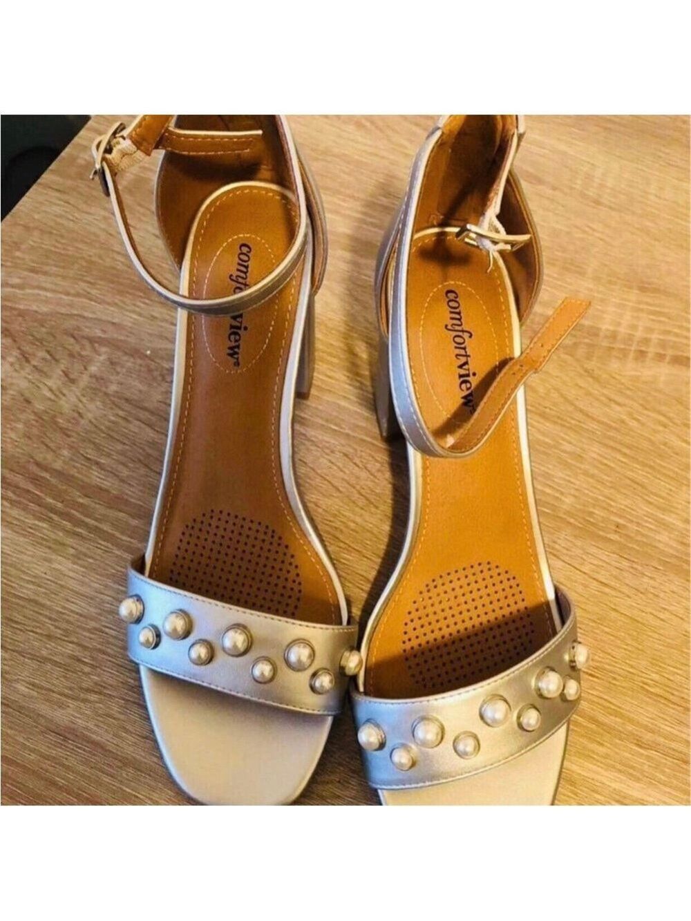 Size 10W Comfortview Sexy Silver Chunky Heels with Pearl Details Women’s - Picture 3 of 7